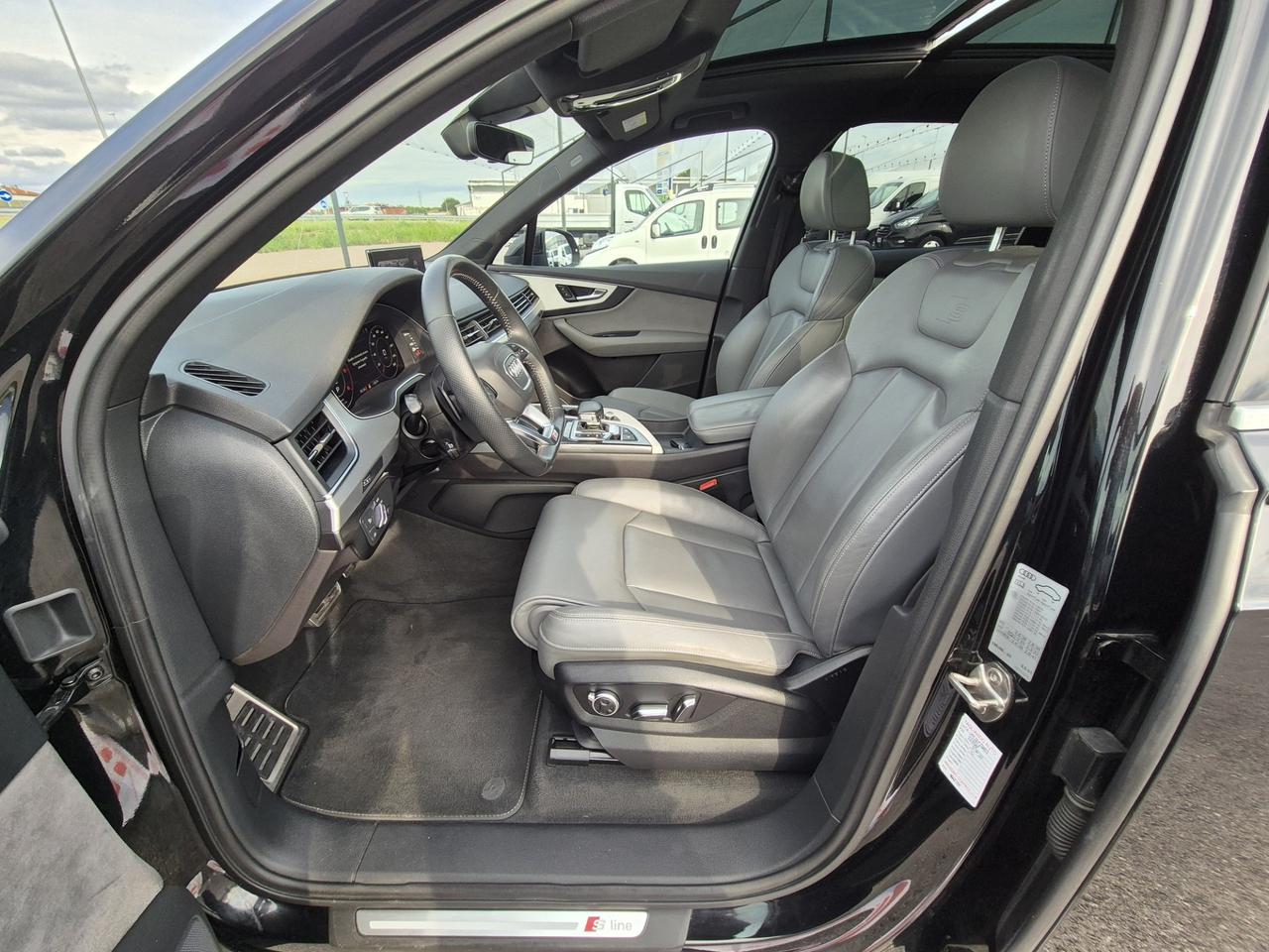 Audi Q7 3.0 TDI 245CV S-LINE 2018