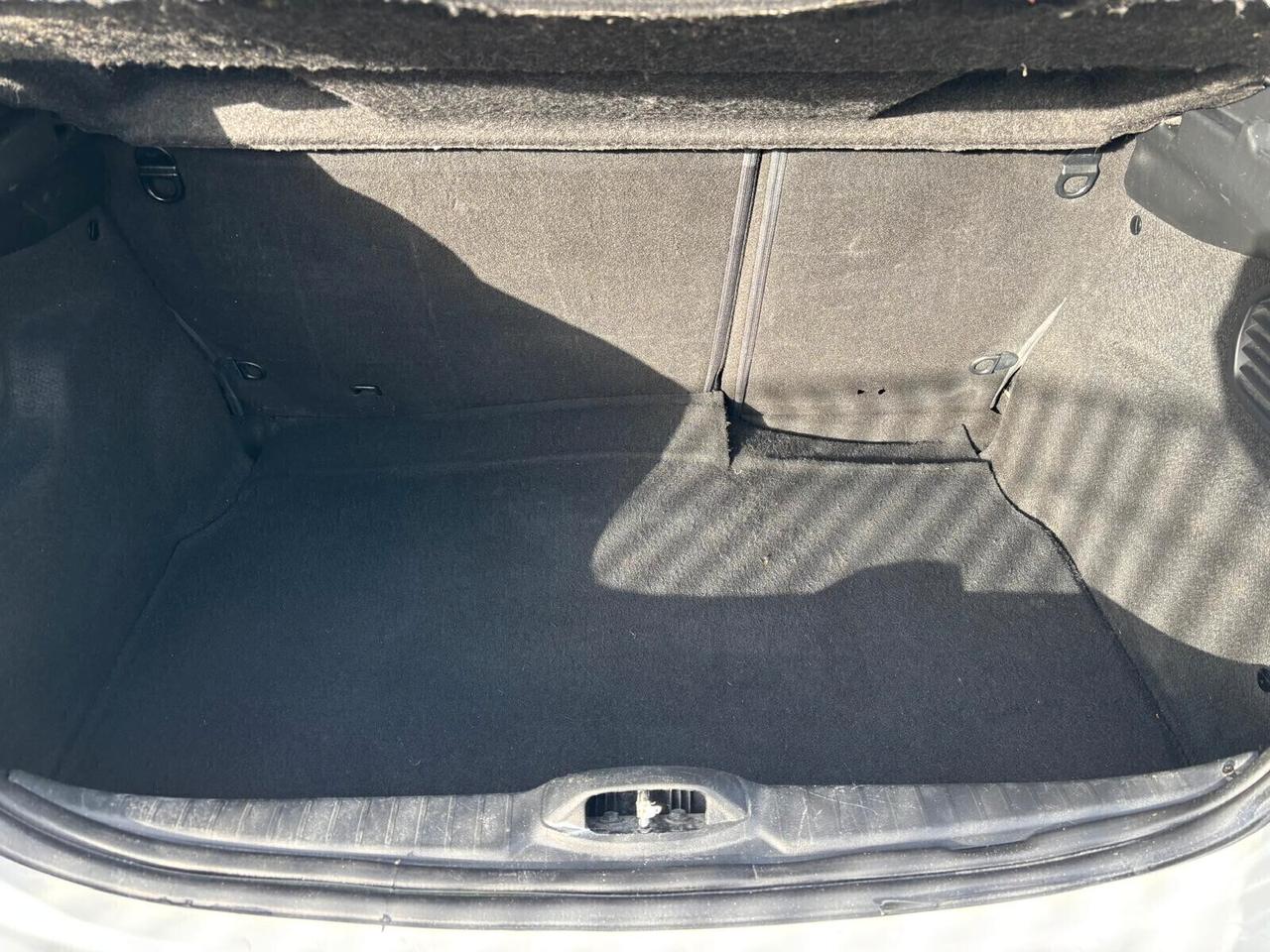 Peugeot 208 1.6 HDi 75CV 5 porte - 2015