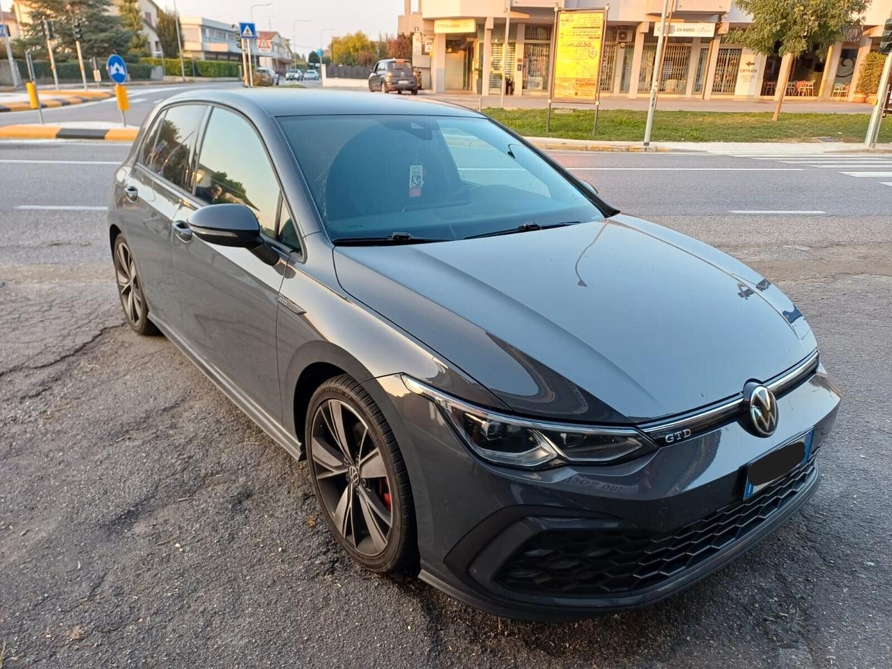 Volkswagen Golf 8 2.0 TDI 200 cv GTD DSG
