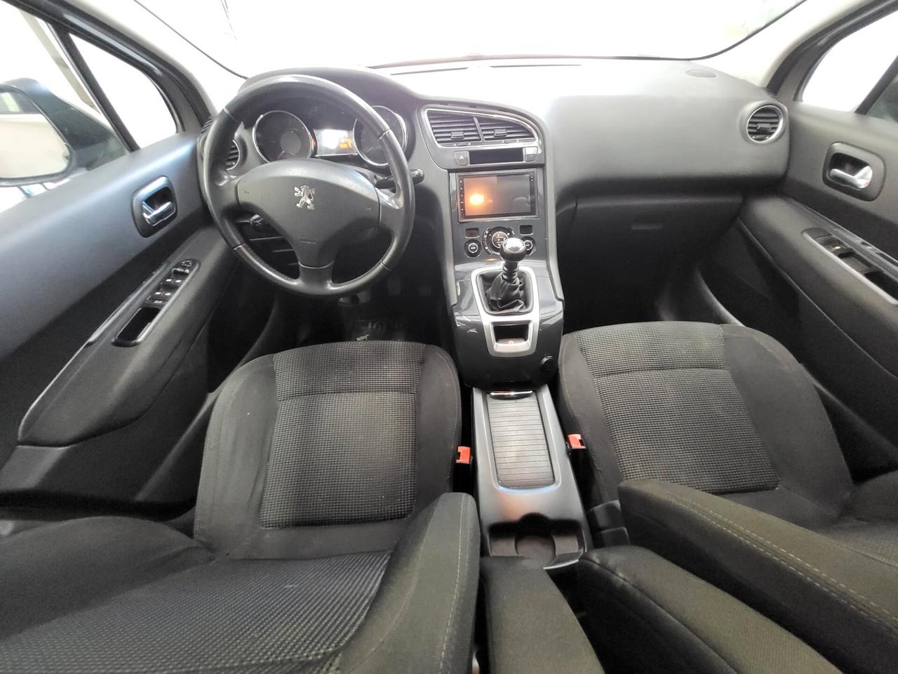 Peugeot 5008 1.6 HDi 112CV Business