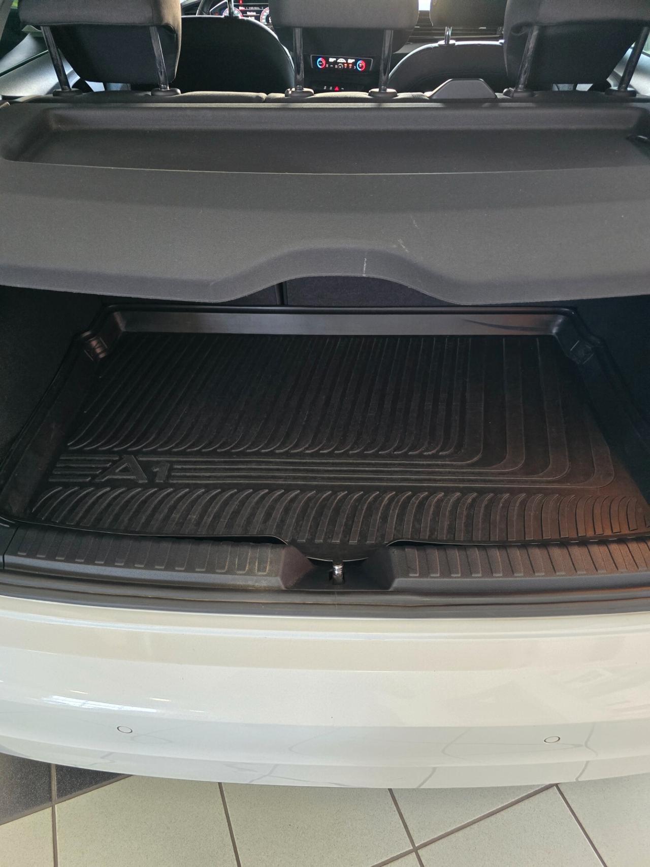 Audi A1 SPB 30 TFSI S tronic line edition