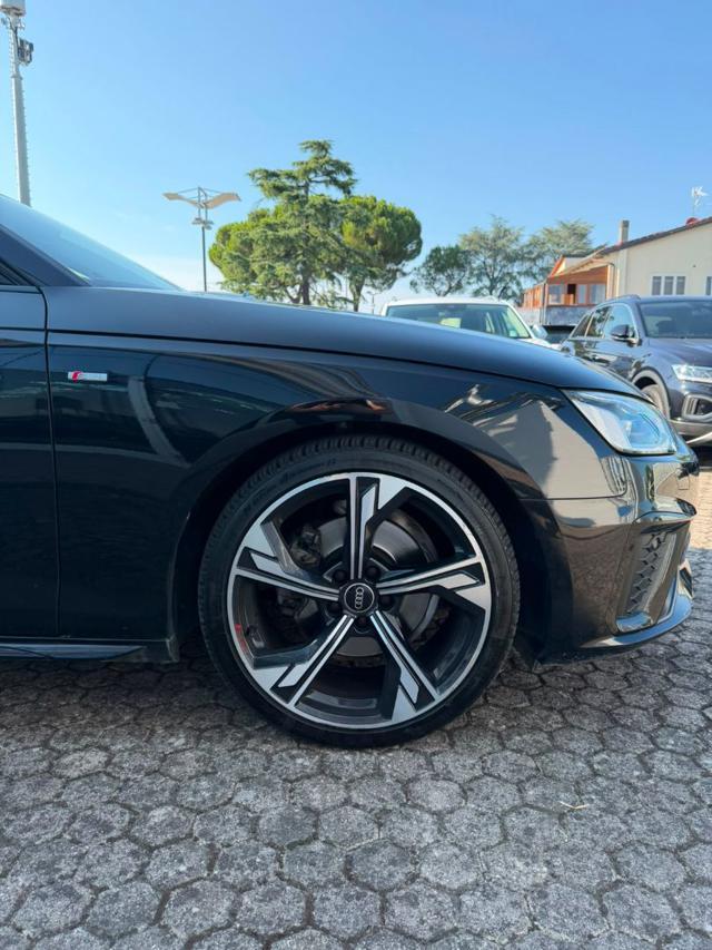 AUDI A4 Avant 35 TDI/163 CV S line edition FARI MATRIX