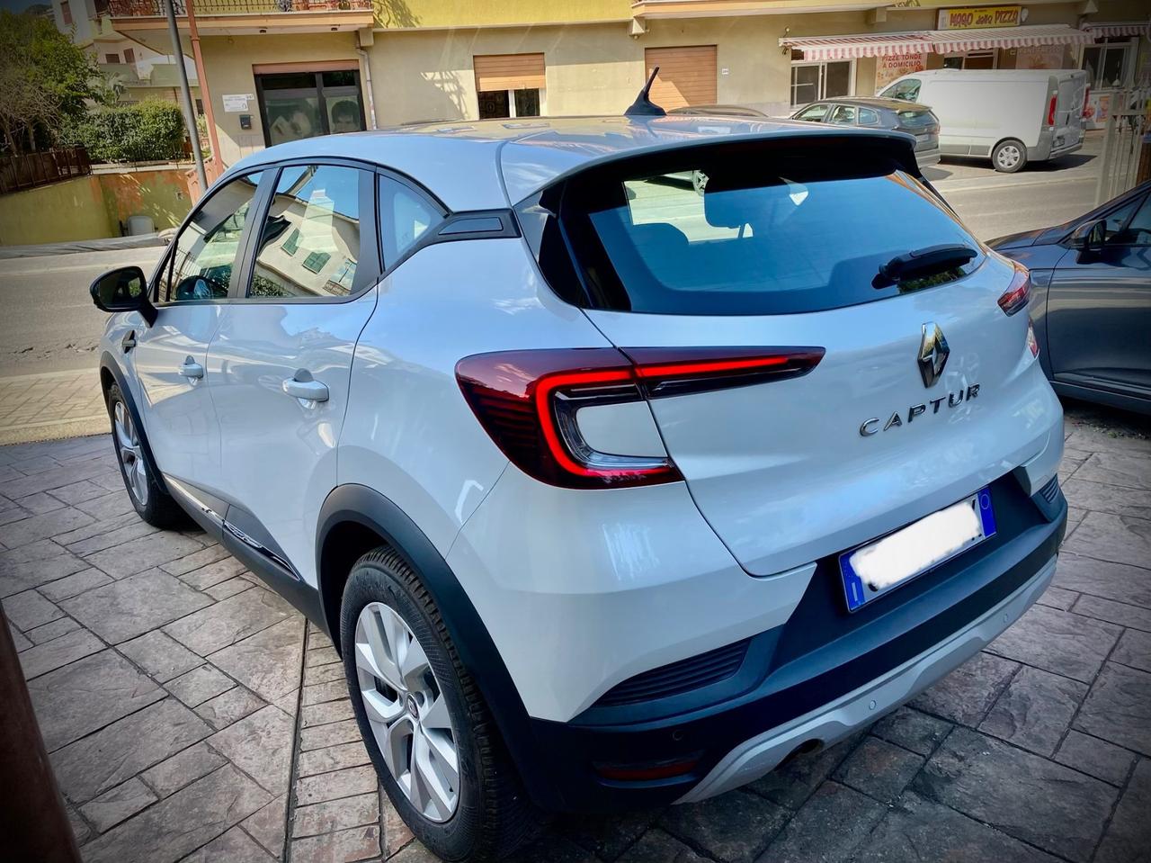 Renault Captur Blue dCi 115 CV EDC Intens