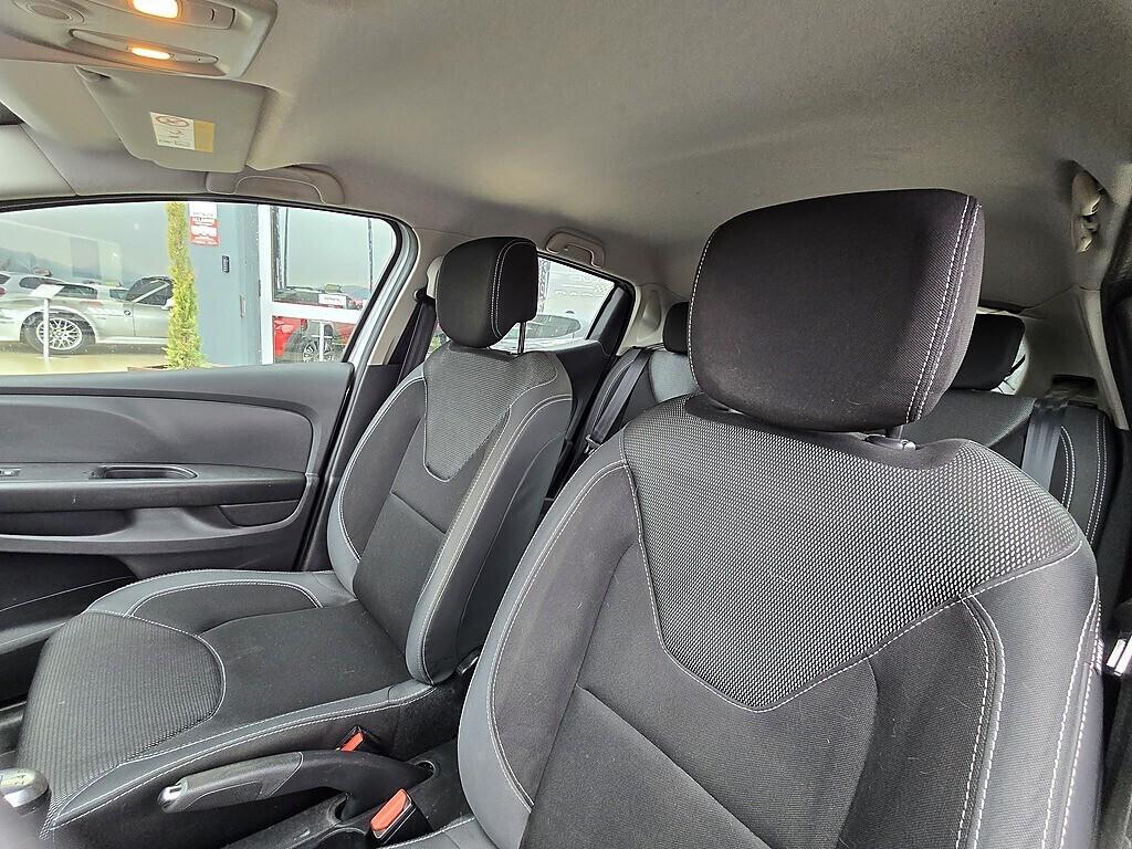 Renault Clio dCi 90 CV 5 Moschino Intens