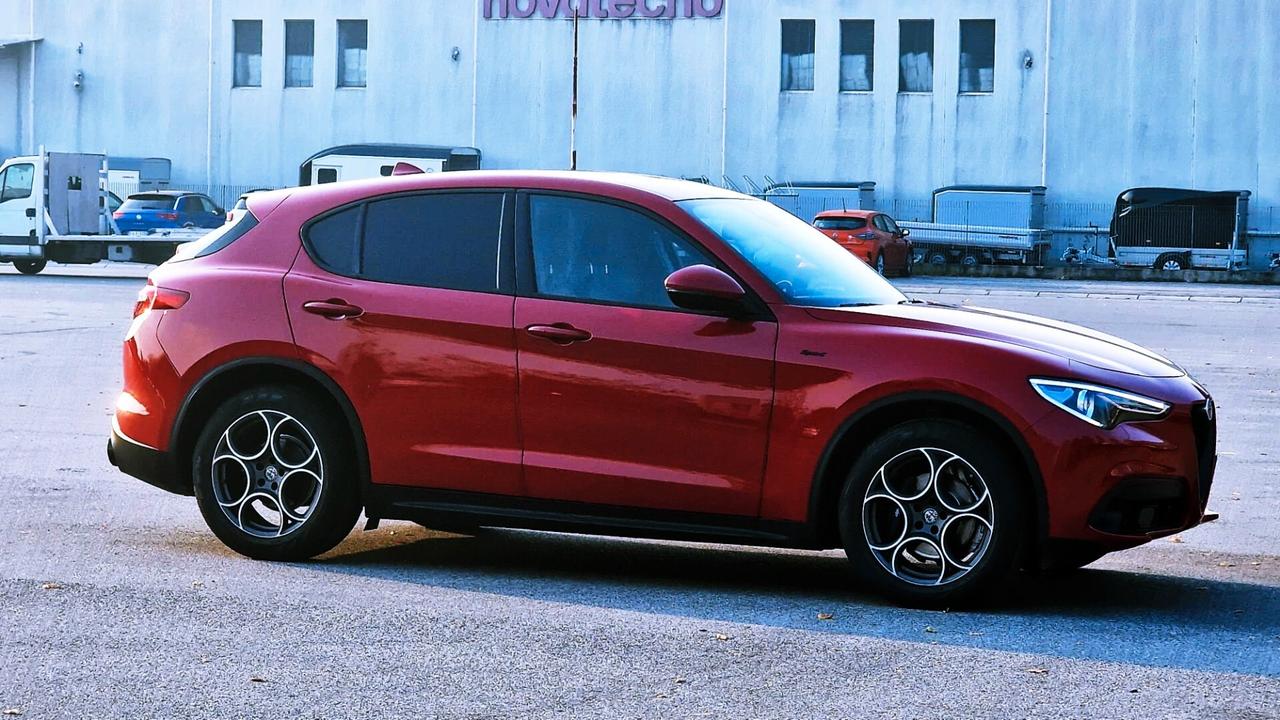 Alfa Romeo Stelvio 2.2 Turbodiesel 190 CV AT8 Q4 Sprint