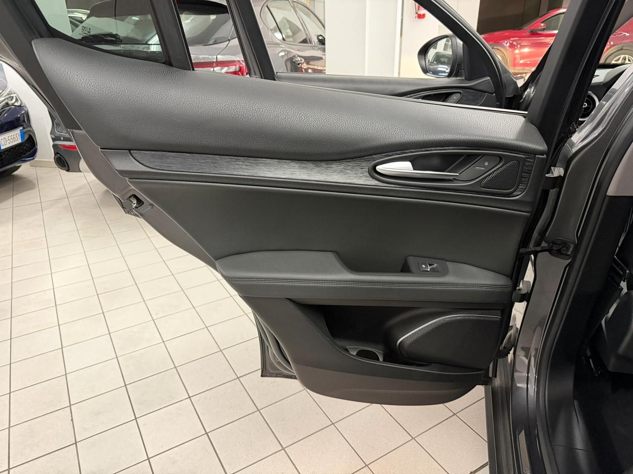 Alfa Romeo Stelvio 2.2 TD 190 CV EXECUTIVE Q4 RUOTINO GOMME NUOVE PIRELLI