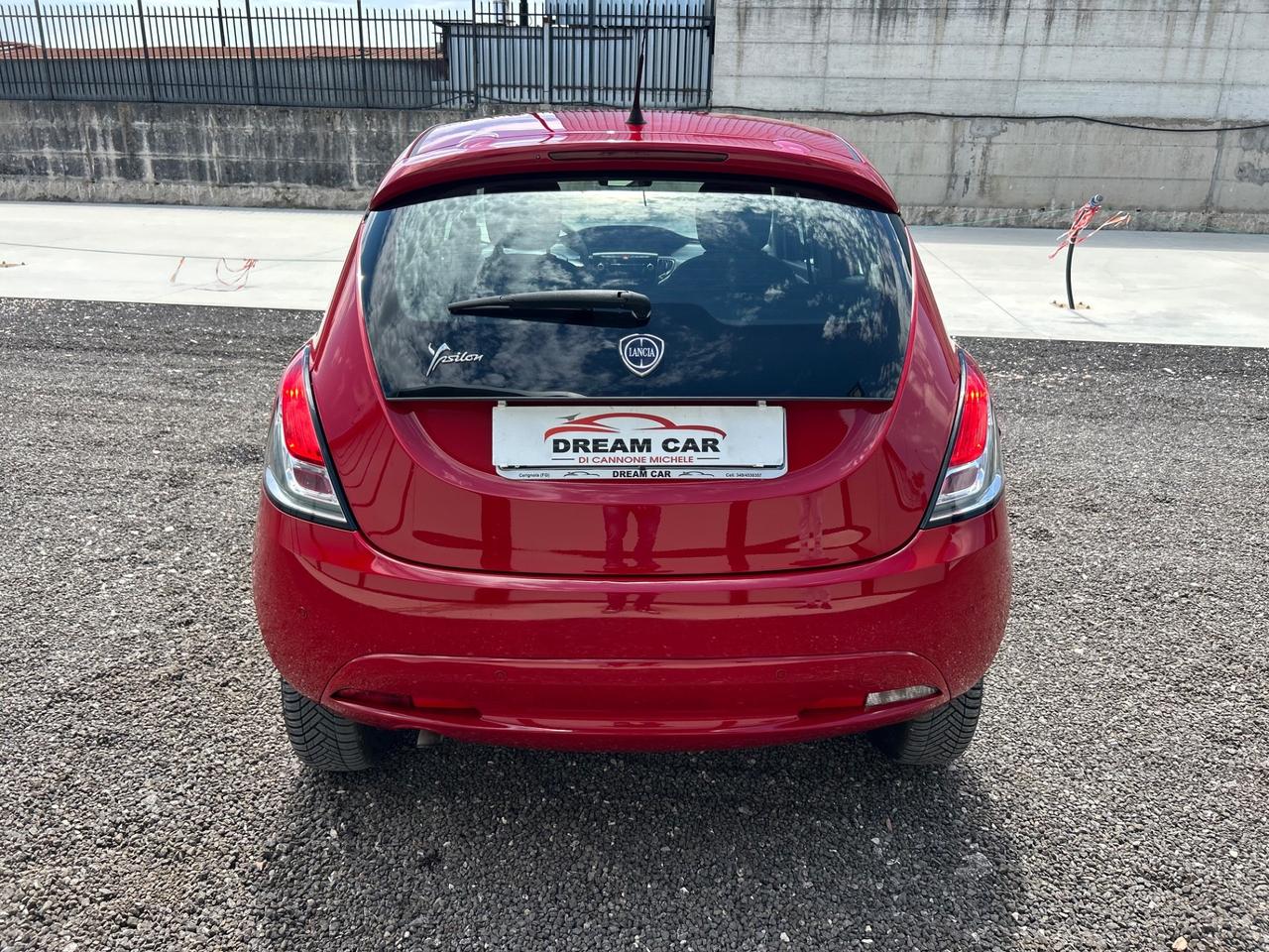 Lancia Ypsilon 0.9 TwinAir 85 CV 5 porte Metano Ecochic Platinum