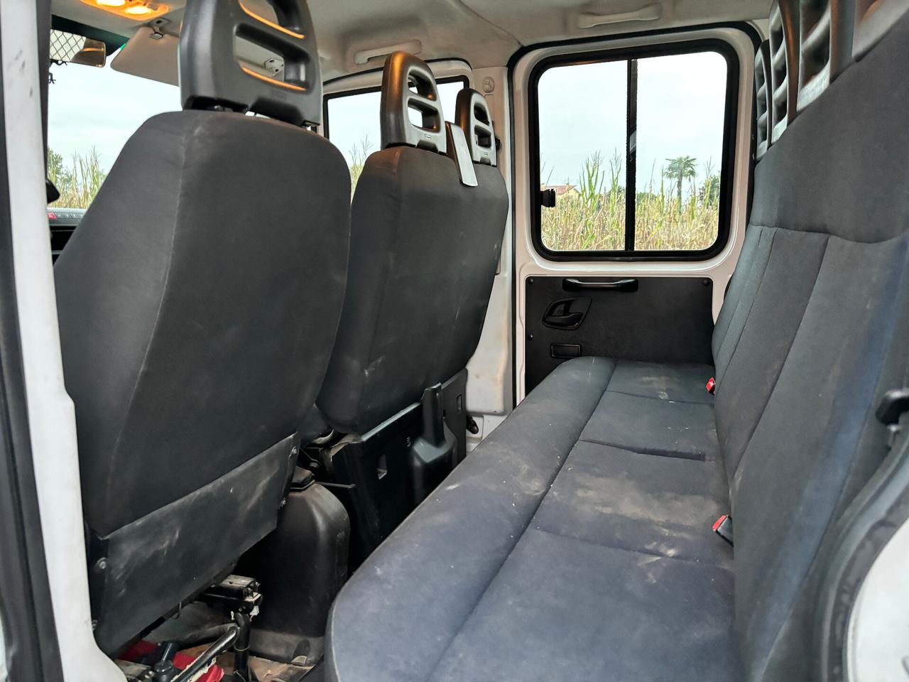 IVECO DAILY DOPPIA CABINA 7 POSTI