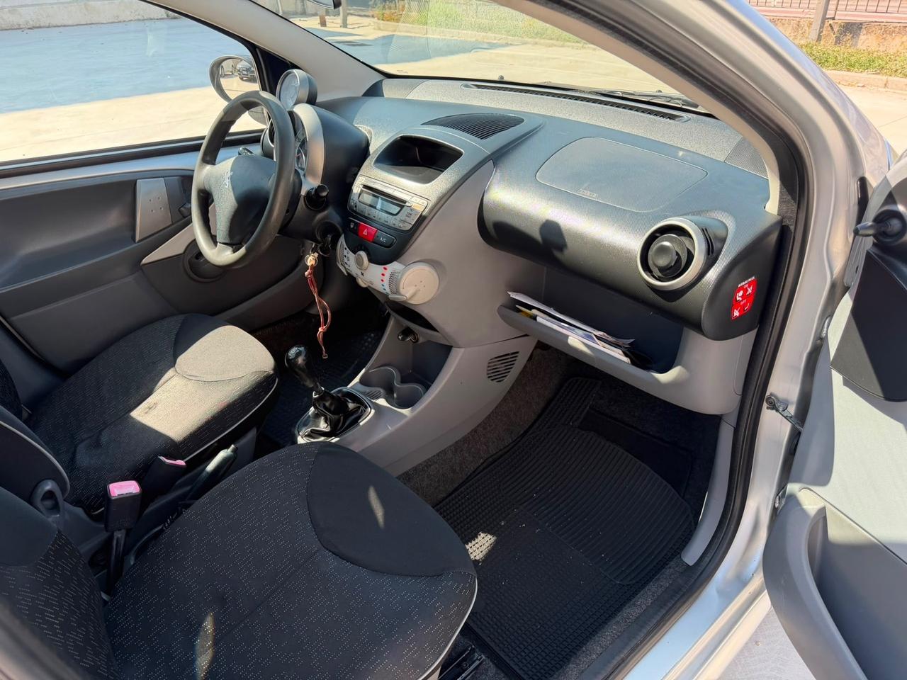 Peugeot 107 1.0 68CV 5p. Plaisir