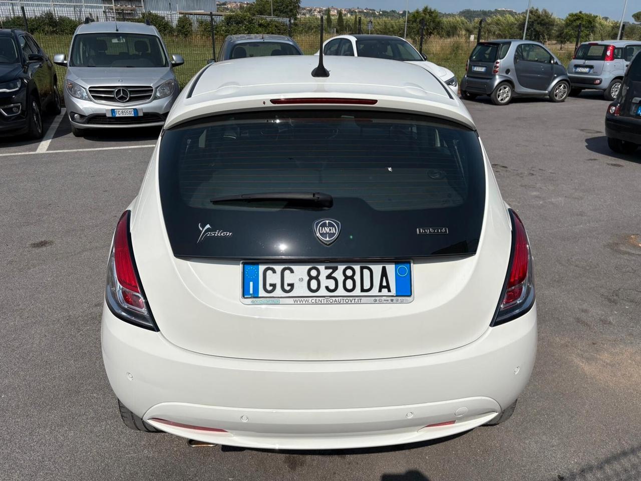 Lancia Ypsilon 1.0 hybrid 69cv - 2021