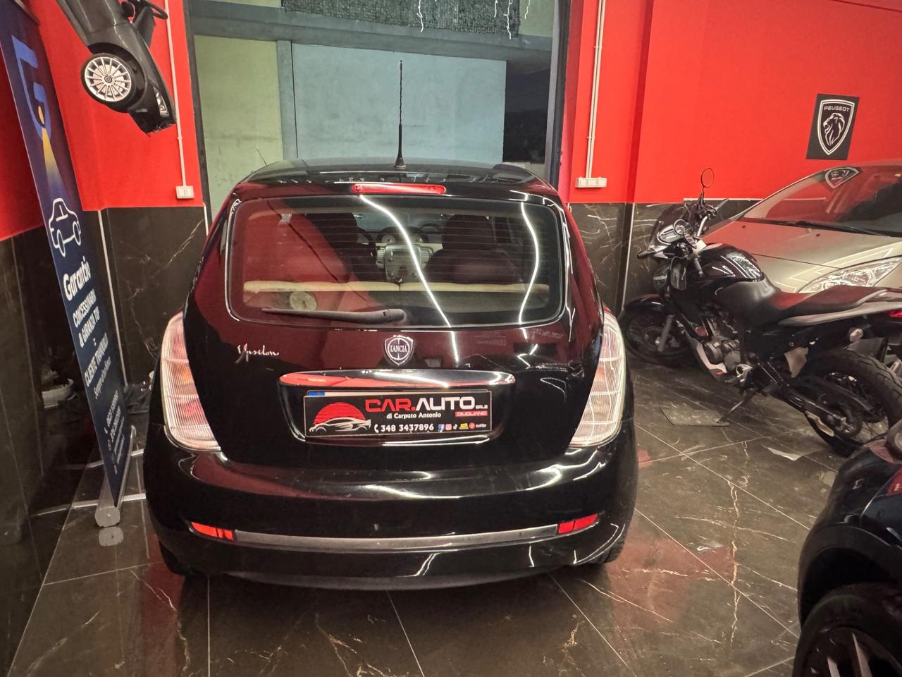 Lancia Ypsilon 1.3 MJT 90 CV Platino
