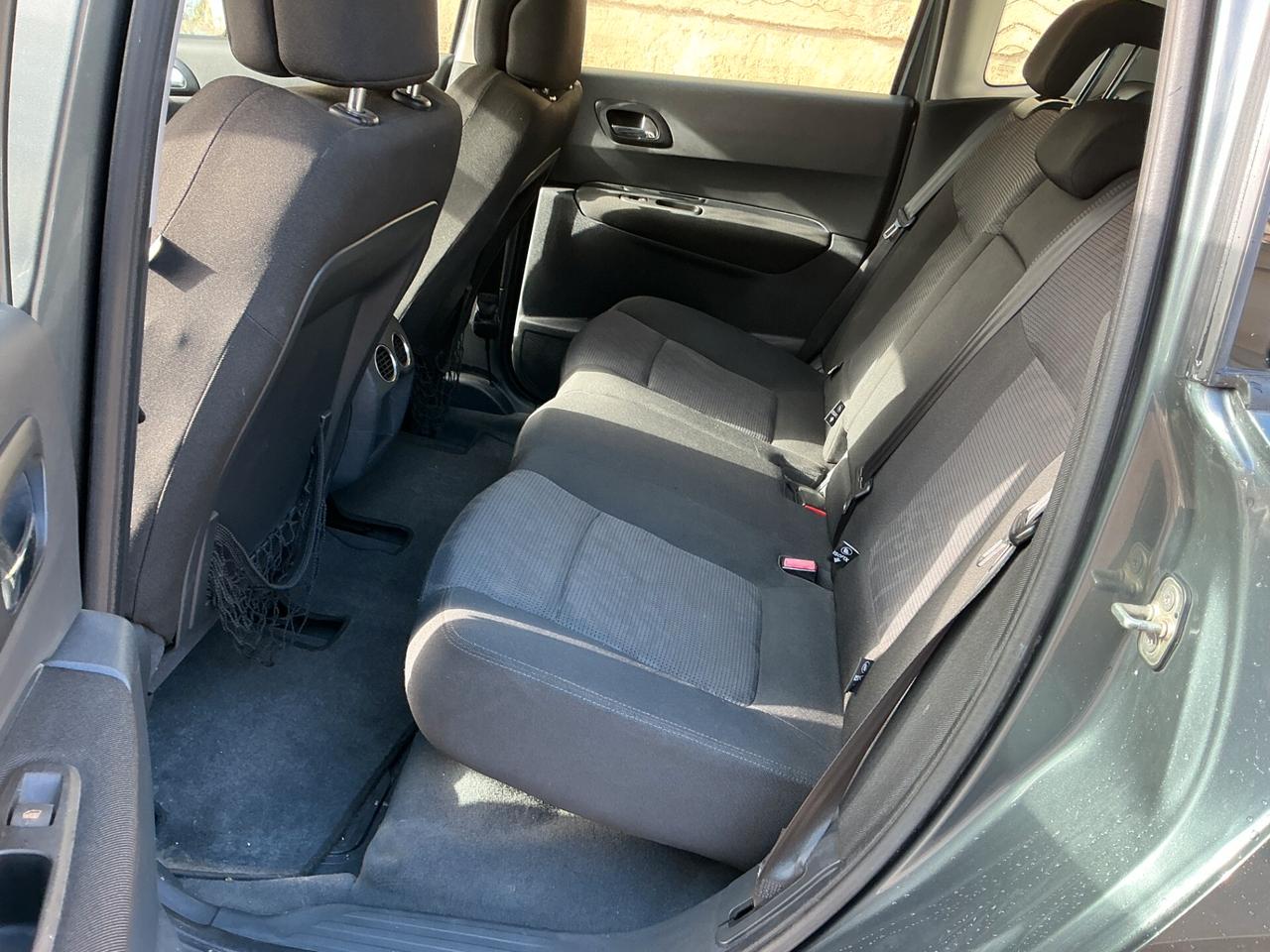 Peugeot 3008 1.6 HDi 110CV Business