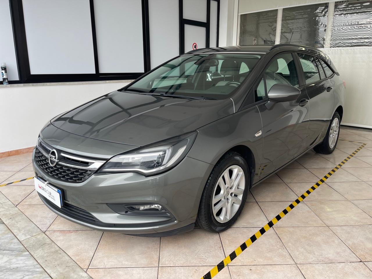 Opel Astra 1.6 CDTi 110CV Start&Stop S.T. Innovation NO VINCOLO DI FINANZIAMENTO