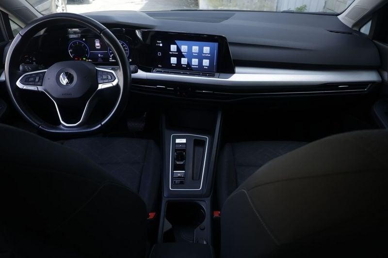 Volkswagen Golf Volkswagen Golf 2.0 TDI 150 CV DSG SCR Variant R-Line PROMOZIONE Unicoproprietario