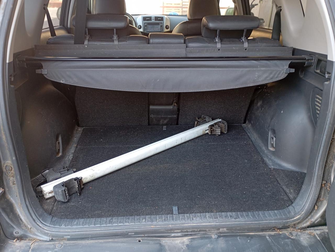 Toyota RAV 4 - 2012