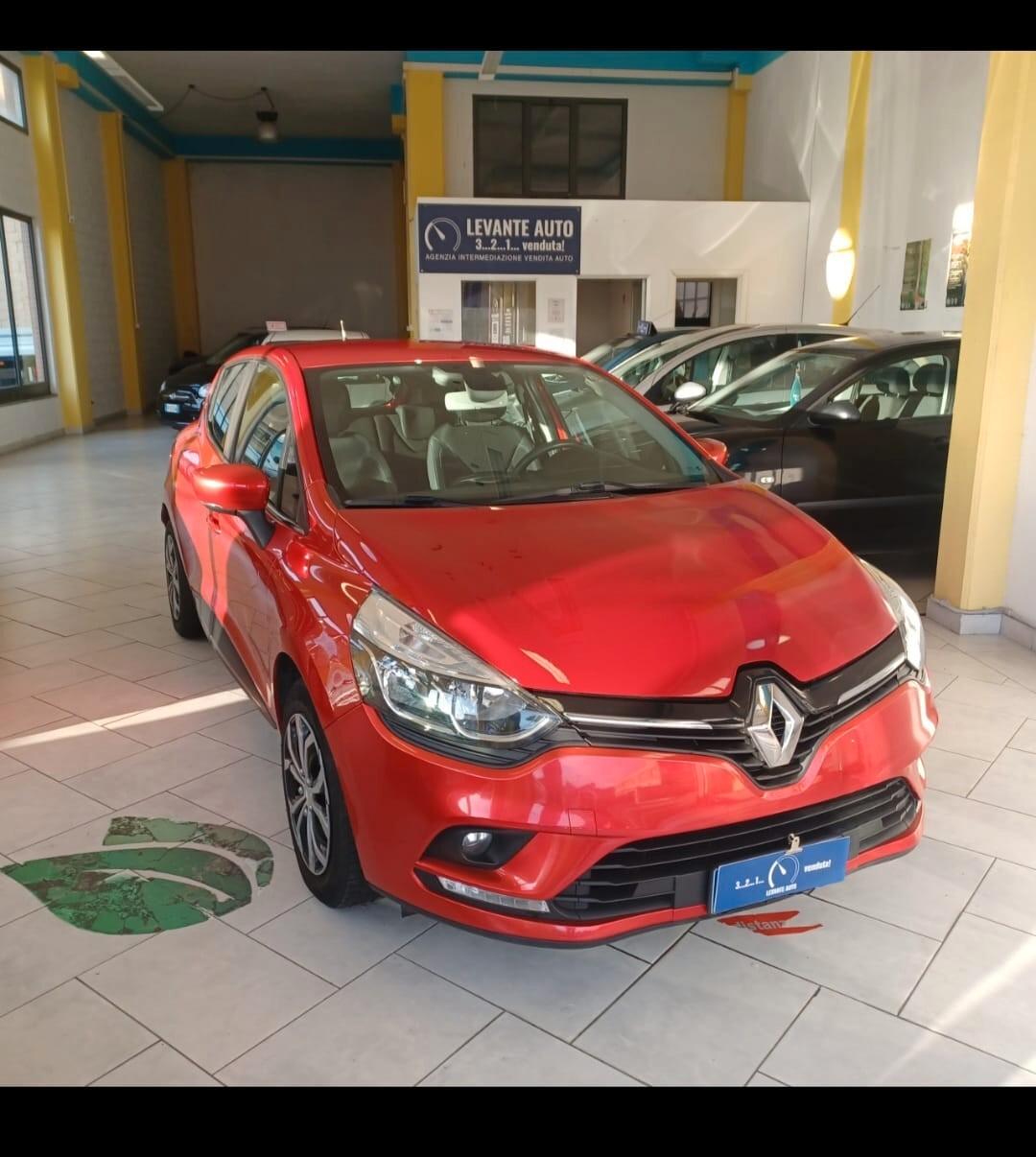 NEOPATENTATI CLIO GPL PERFETTA