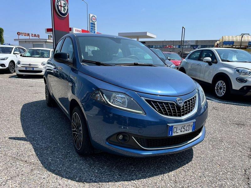 Lancia Ypsilon 1.0 FireFly 5 porte S&S Hybryd Gold