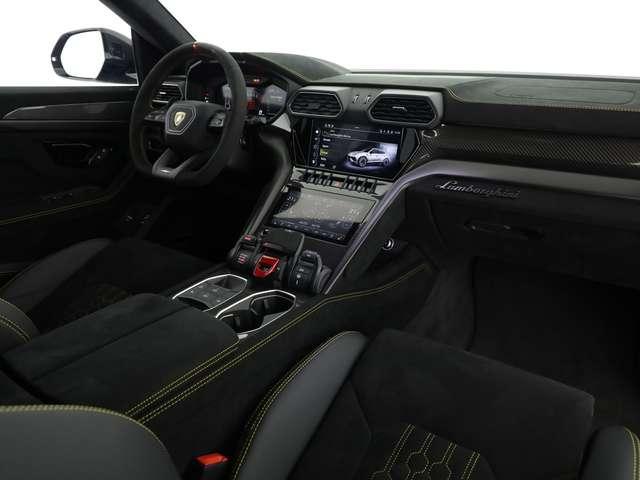 Lamborghini Urus 4.0 v8 performante auto