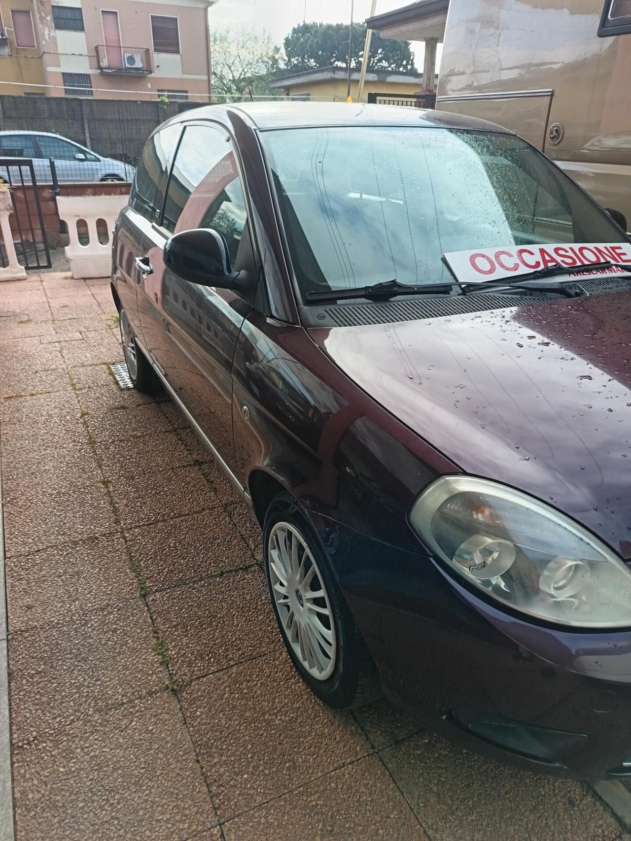 Lancia Ypsilon 1.2 69 CV 5 porte S&S Platinum