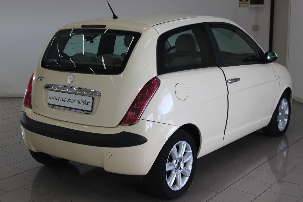 LANCIA - Ypsilon - 1.2 Oro