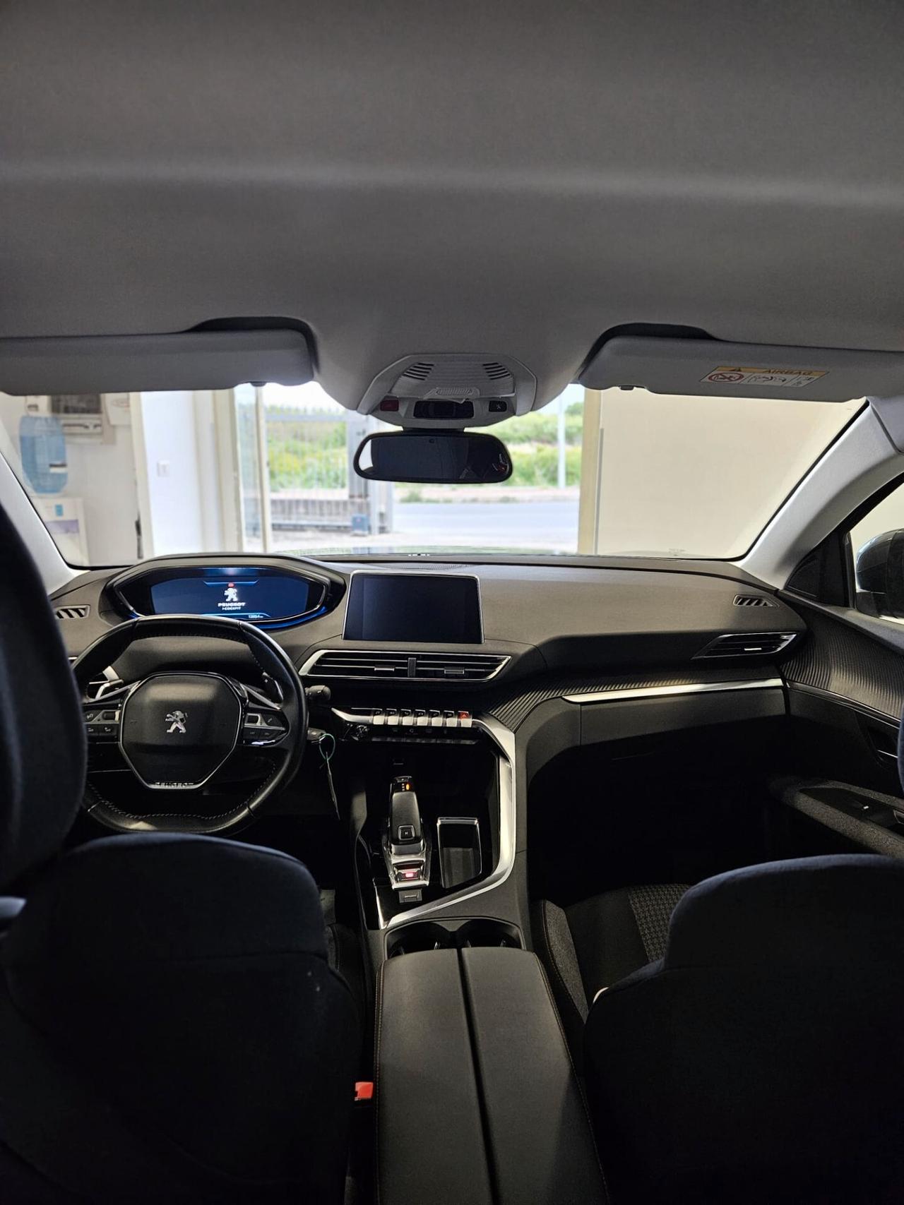 Peugeot 3008 BlueHDi 130 S&S EAT8 Business