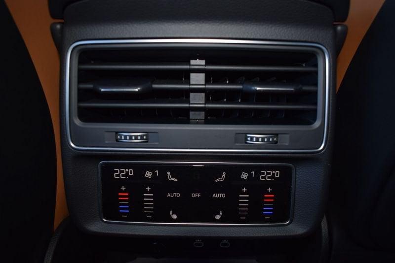 Audi Q8 RS Q8 TFSI V8 quattro tiptronic CARBOCERAMICA