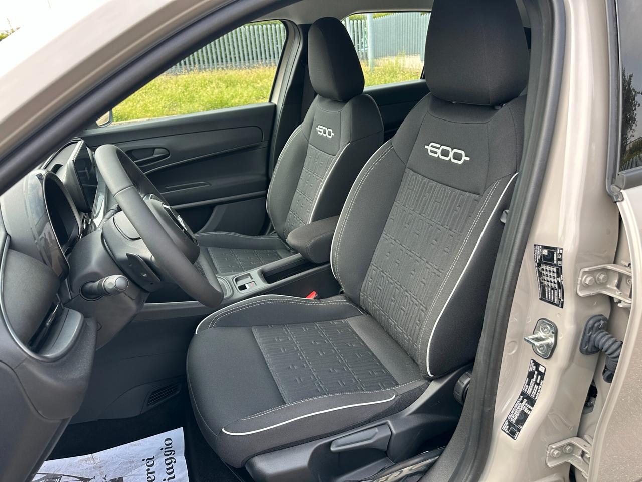 Fiat 600 Hybrid 110 CV DCT MHEV