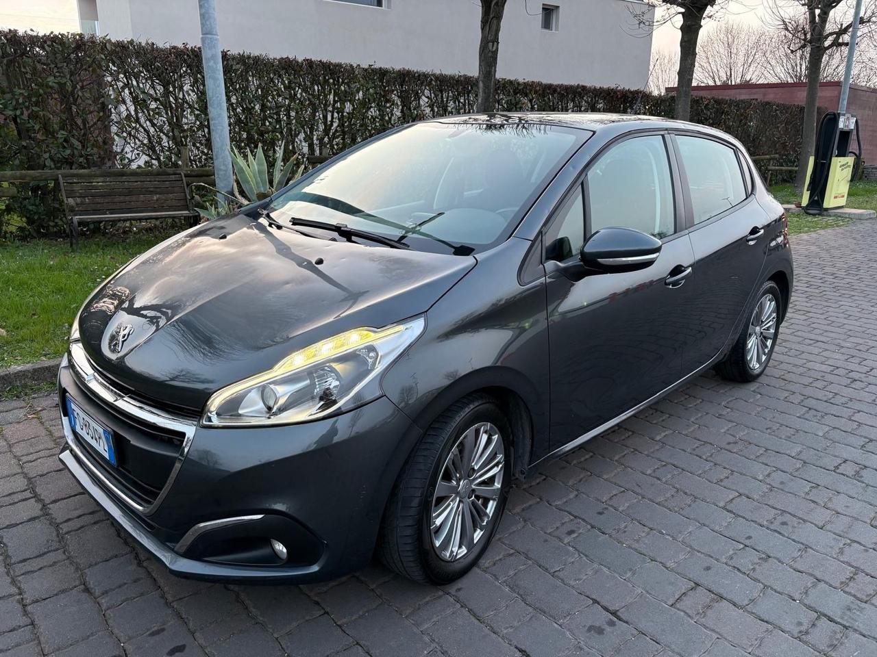 Peugeot 208 diesel 2017 NEOPATENTATI
