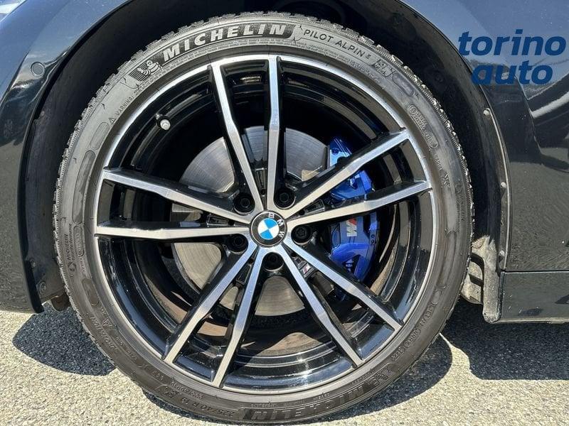 BMW Serie 3 318i MSport aut. + TETTUCCIO