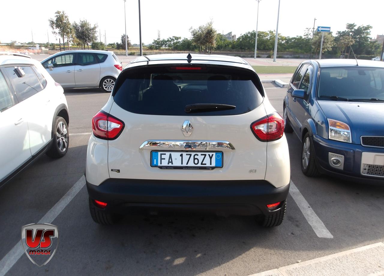 RENAULT CAPTUR 1.5 DCI- AUTO-RETROC-GARANZIA FULL