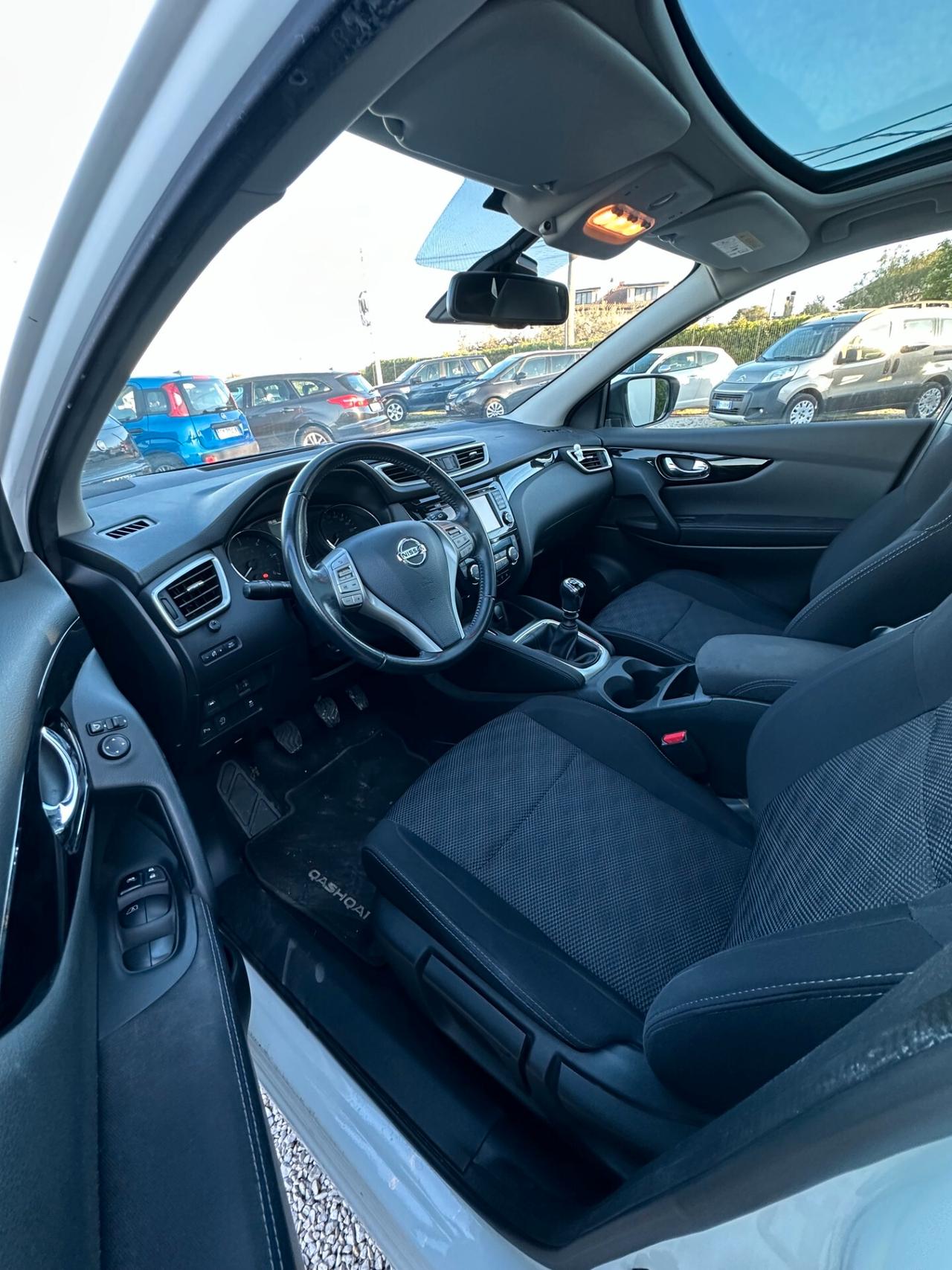 Nissan Qashqai 1.5 dCi Tekna