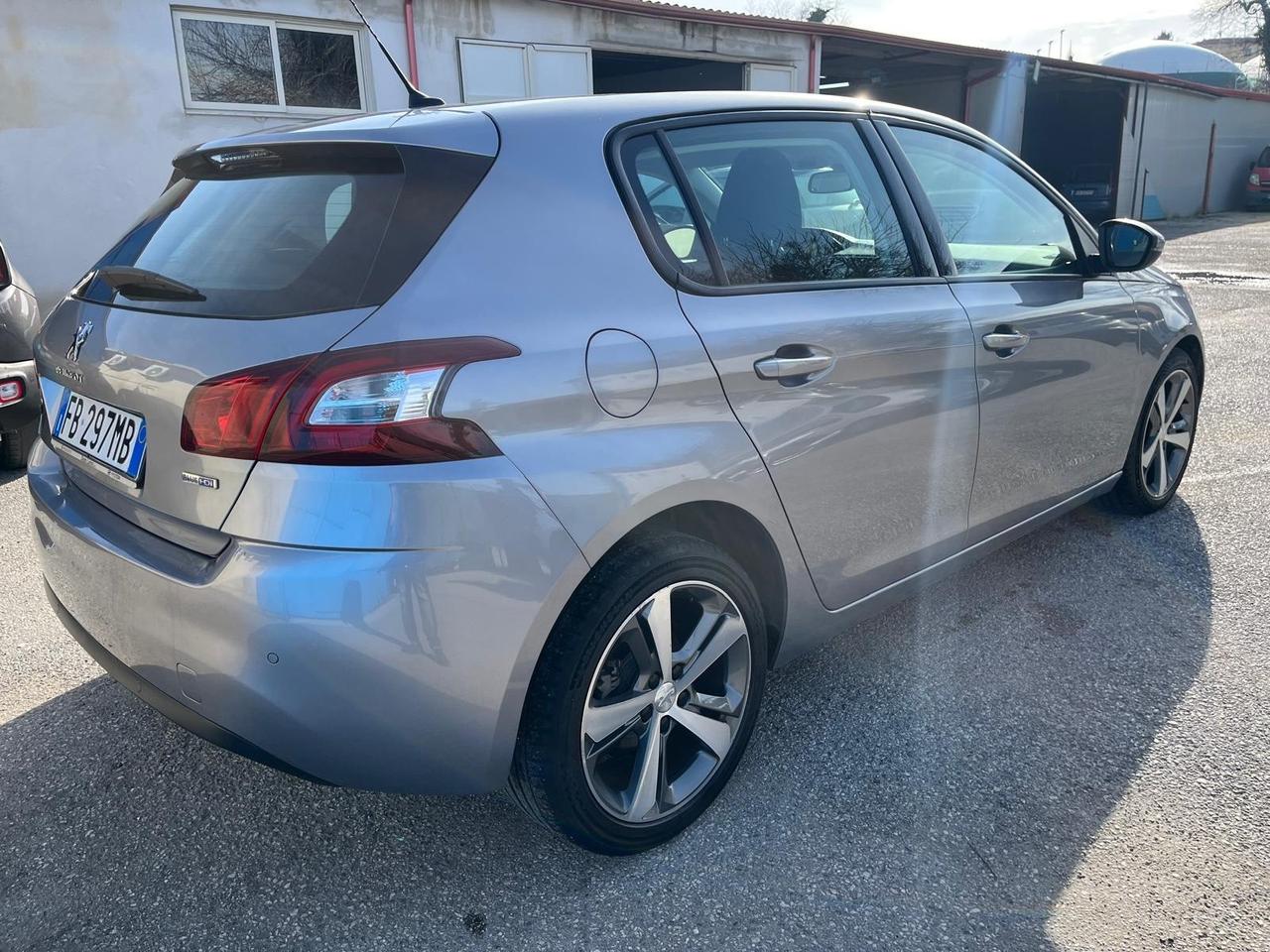 Peugeot 308 5P-1.6 hdv/100cv-km 118000-12/2015