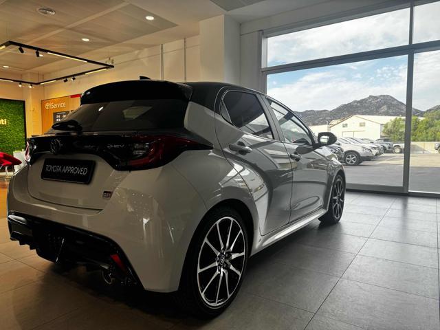 TOYOTA Yaris YARIS GR SPORT 1.5 HYBRID 130