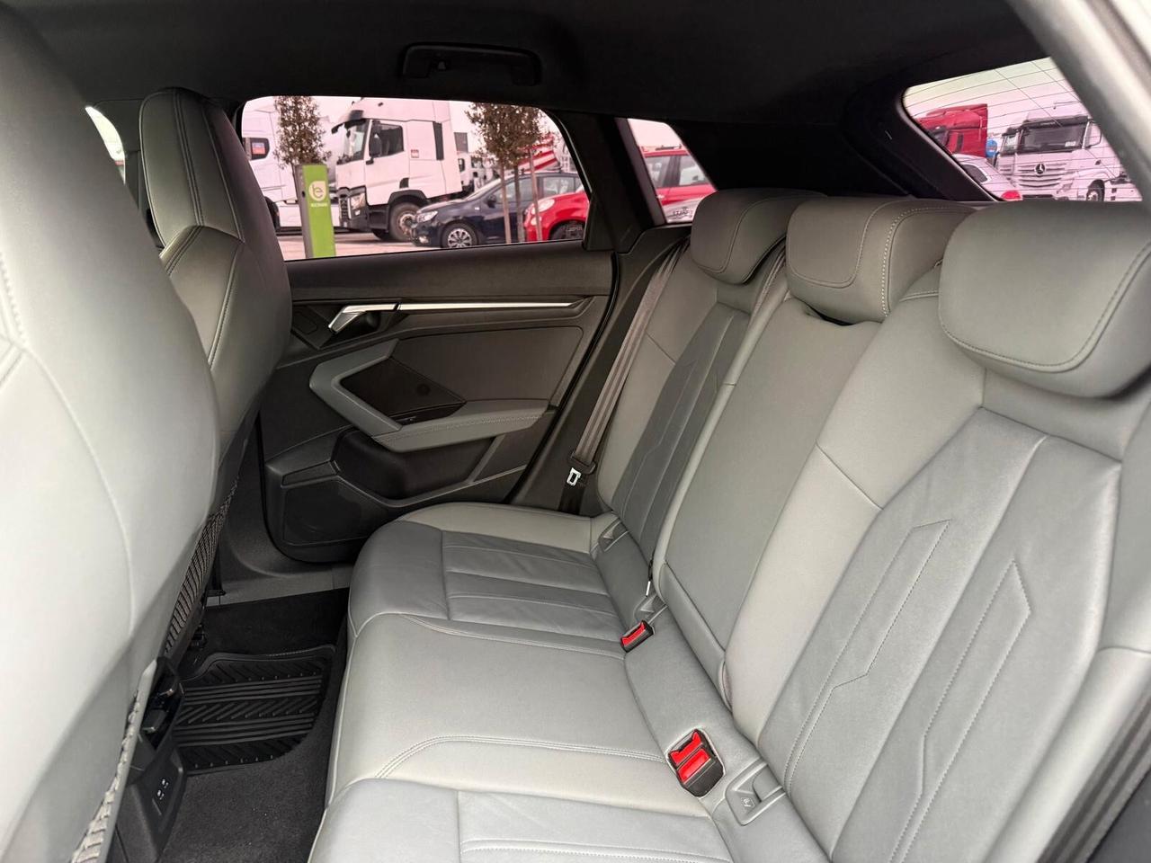 Audi A3 SPB 30 g-tron S tronic line edition