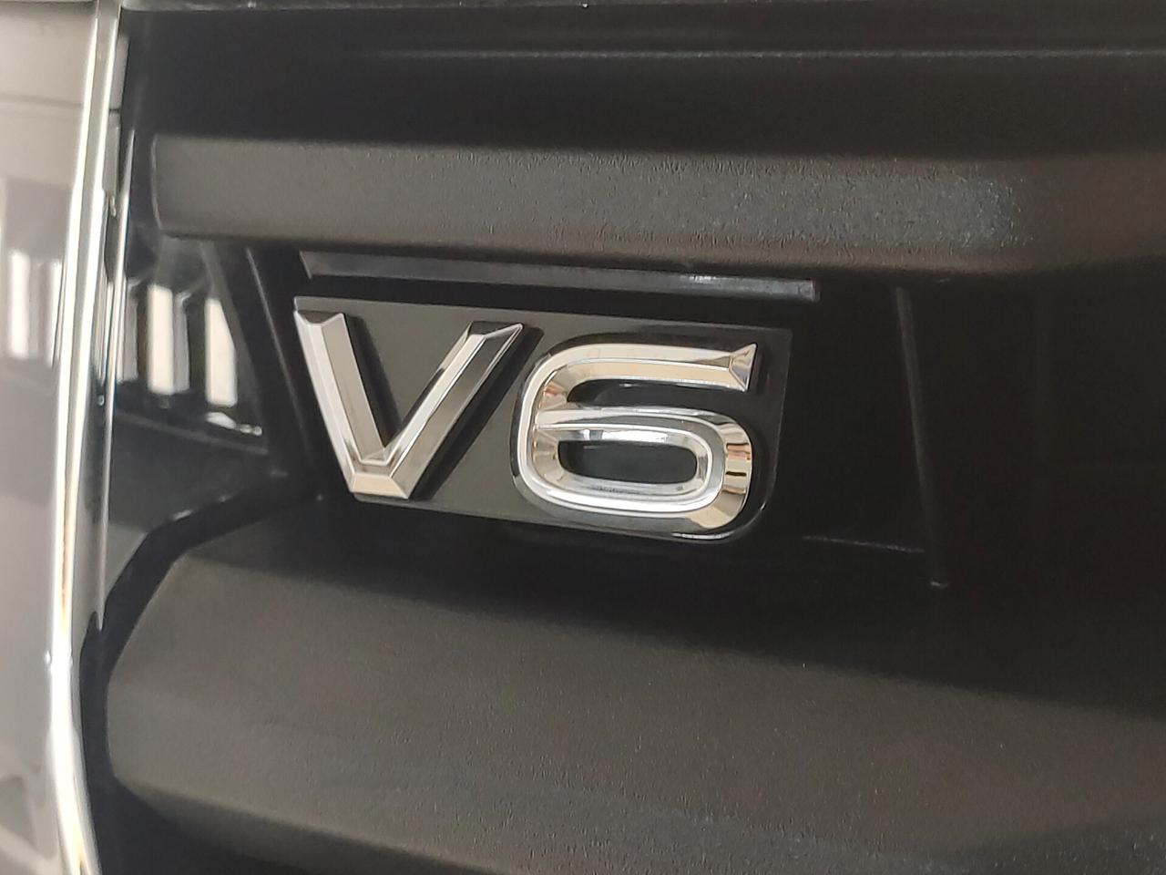 Volkswagen Amarok 3.0 V6 TDI 241 CV 4MOTION aut. Aventura