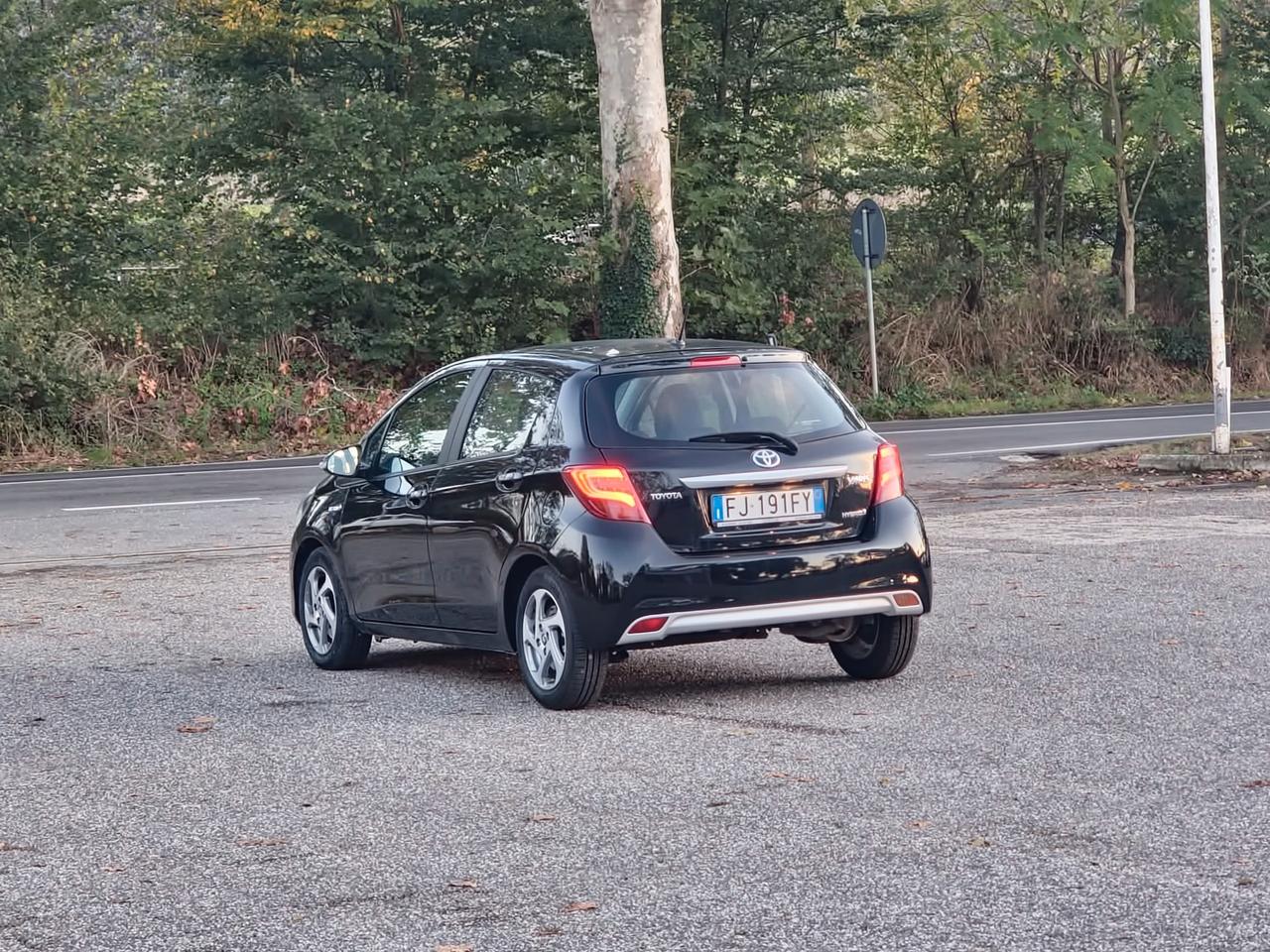 Toyota Yaris 1.5 Hybrid 5 porte Active