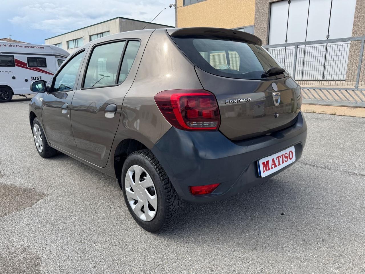 Dacia Sandero 1.0 benzina. km 84.000