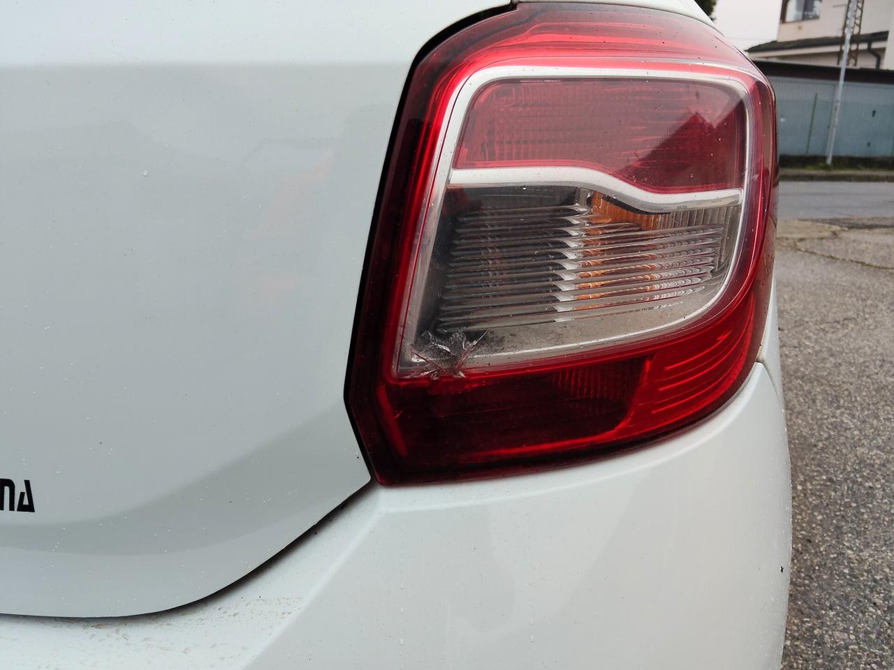 Dacia Sandero 1.2 16V GPL 75CV