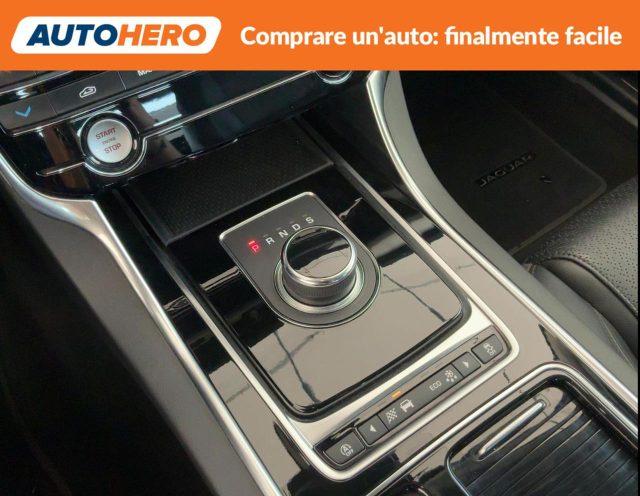JAGUAR XF 2.0 D 180 CV AWD aut. Chequered Flag