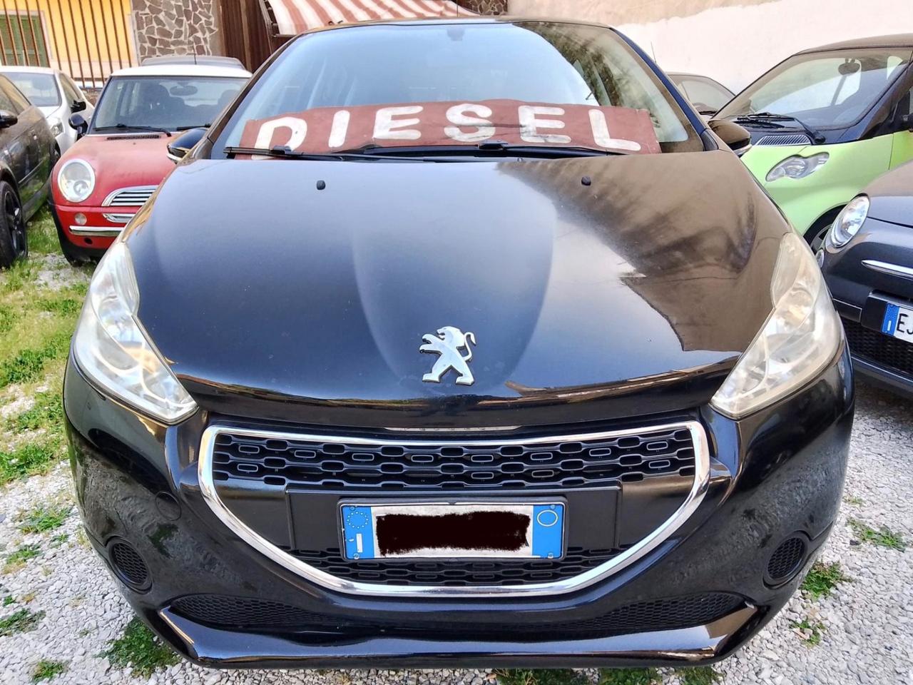 Peugeot 208 1.4 HDi 68 CV 5 porte Allure