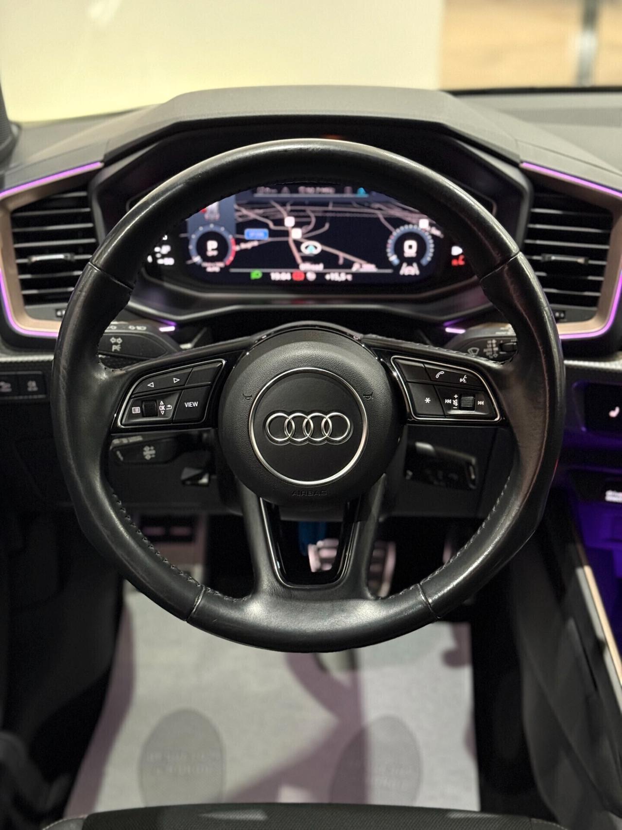 Audi A1 citycarver 30 TFSI S tronic Identity Contrast