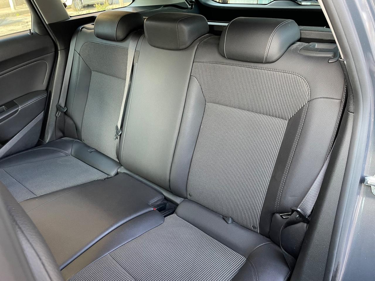 Opel Astra 1.7 CDTI110CVSportsTourerCosmo/GARANZIA