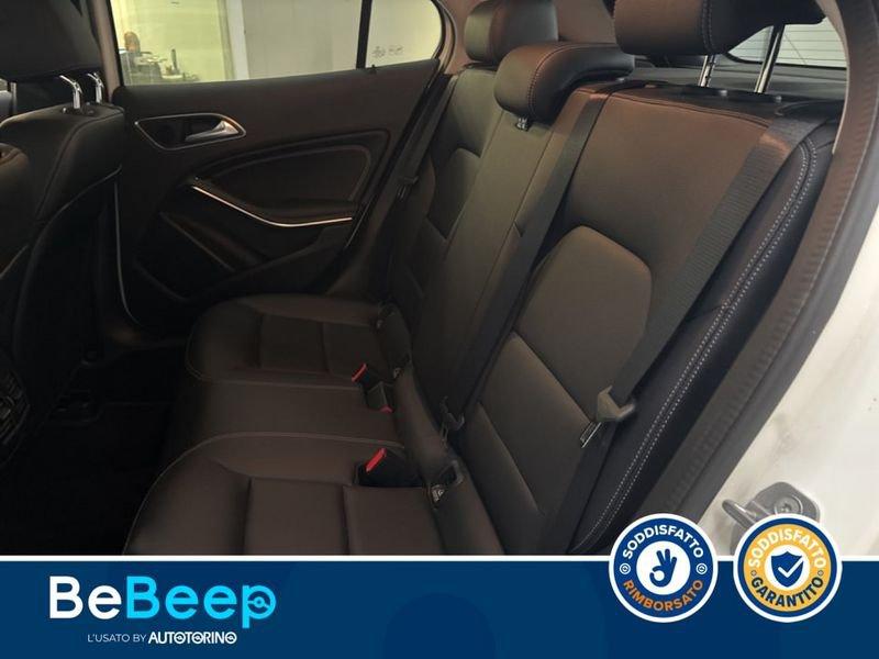 Mercedes-Benz GLA 200 D SPORT 4MATIC AUTO