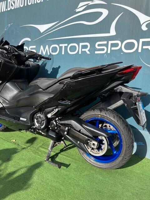 Yamaha TMAX 560 ABS SPORT GARANZIA PERMUTE FINANZIAMENTO