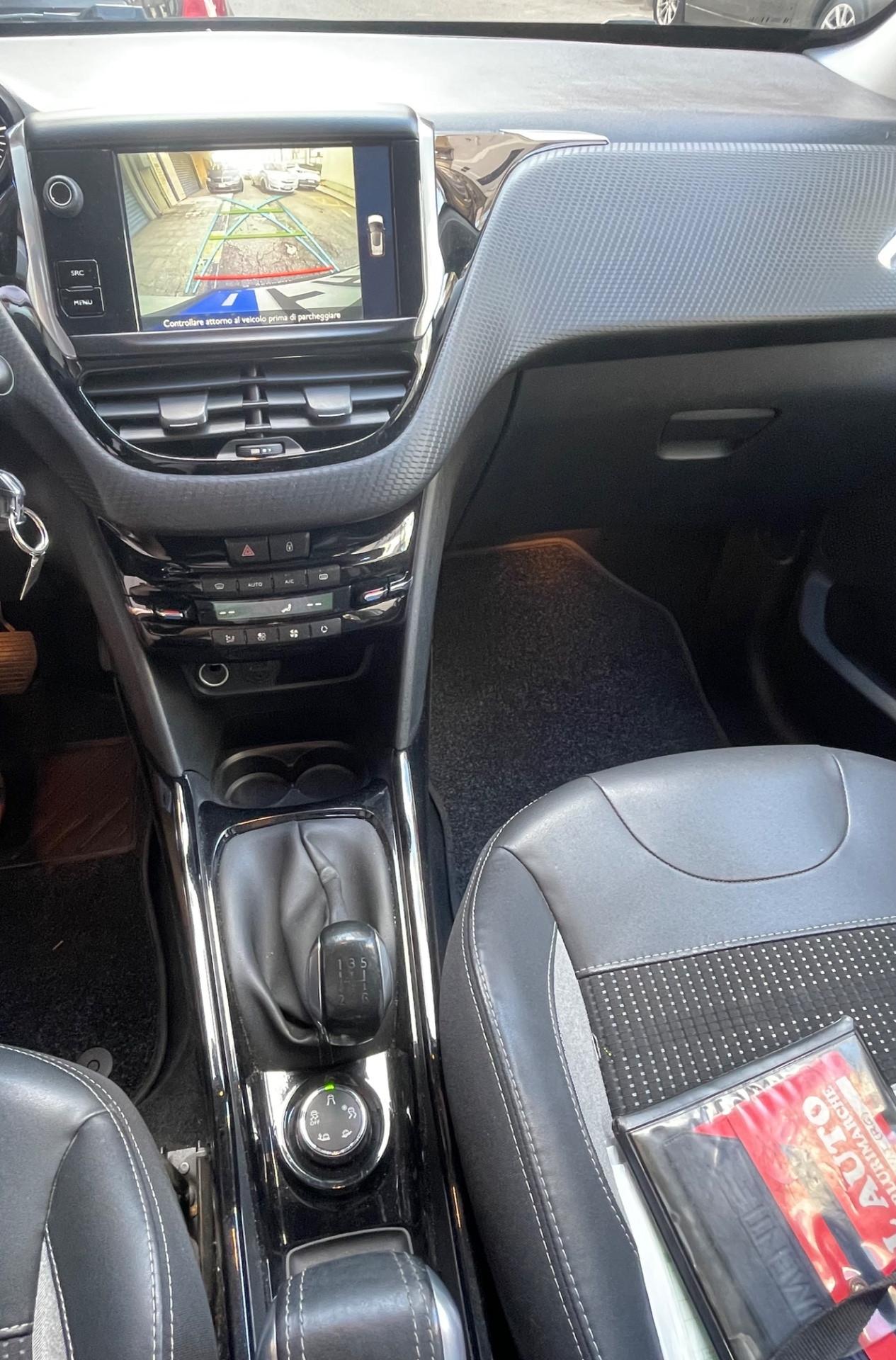 Peugeot 2008 BlueHDi 100 Allure