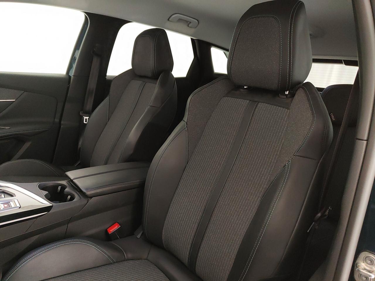 Peugeot 3008 BlueHDi 130 S&S EAT8 Allure Pack