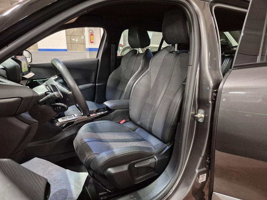 Peugeot 2008 PureTech 130 S&S EAT8 Allure