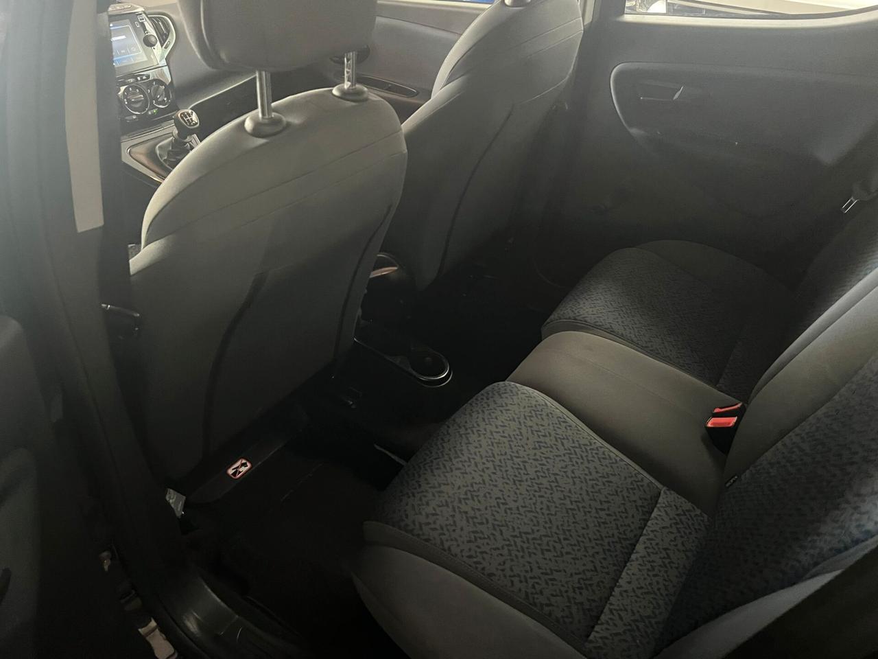 Lancia Ypsilon 1.0 FireFly 5 porte S&S Hybrid Gold