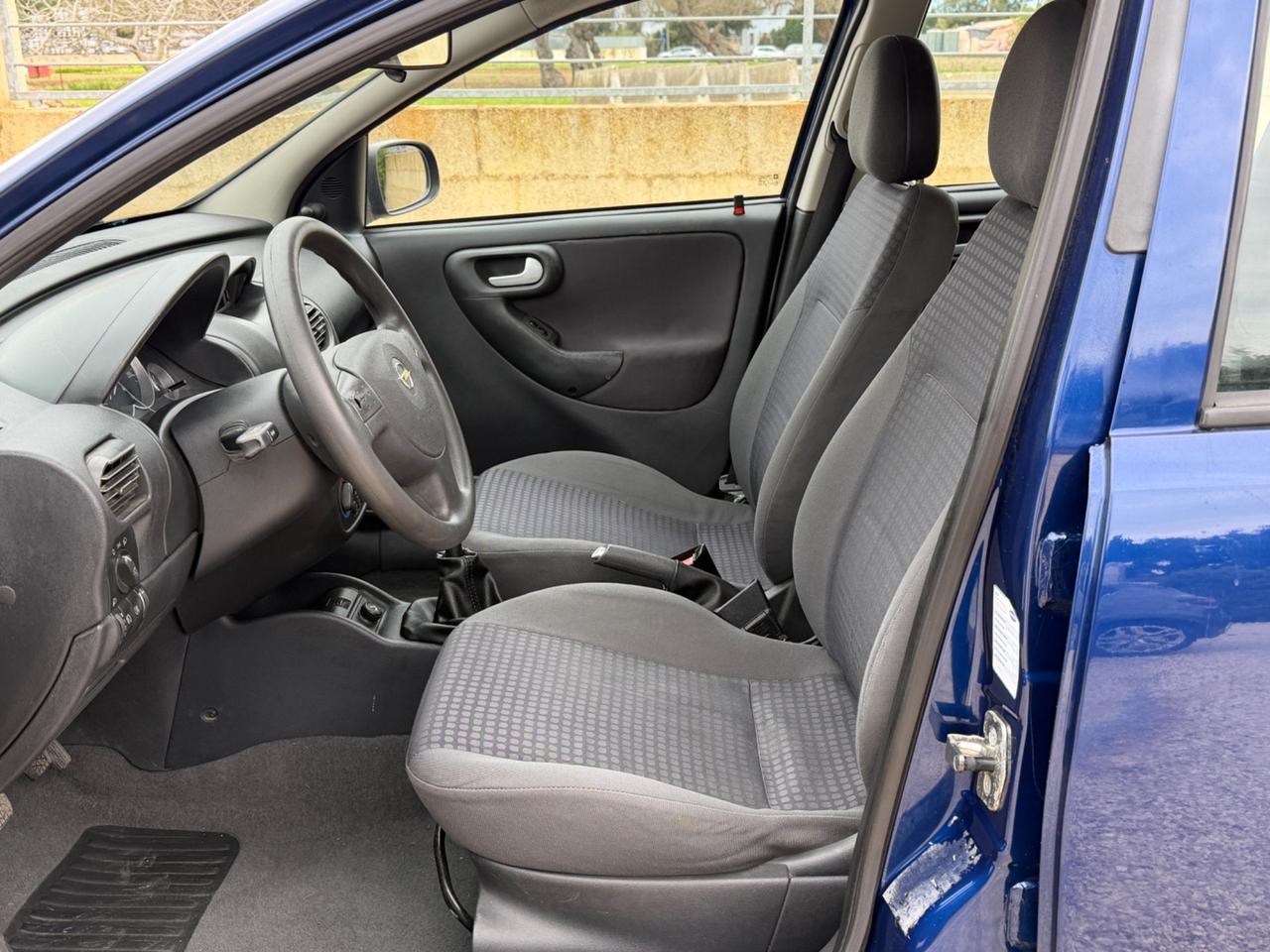 Opel Corsa 1.2i 16V cat 5 porte 'Njoy