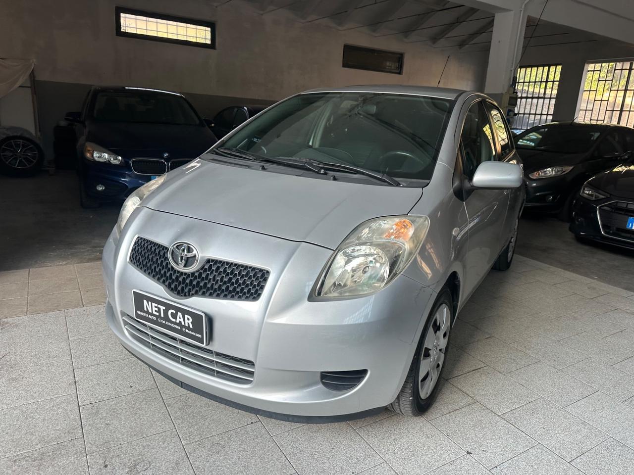 Toyota Yaris 1.0 5 porte Sol